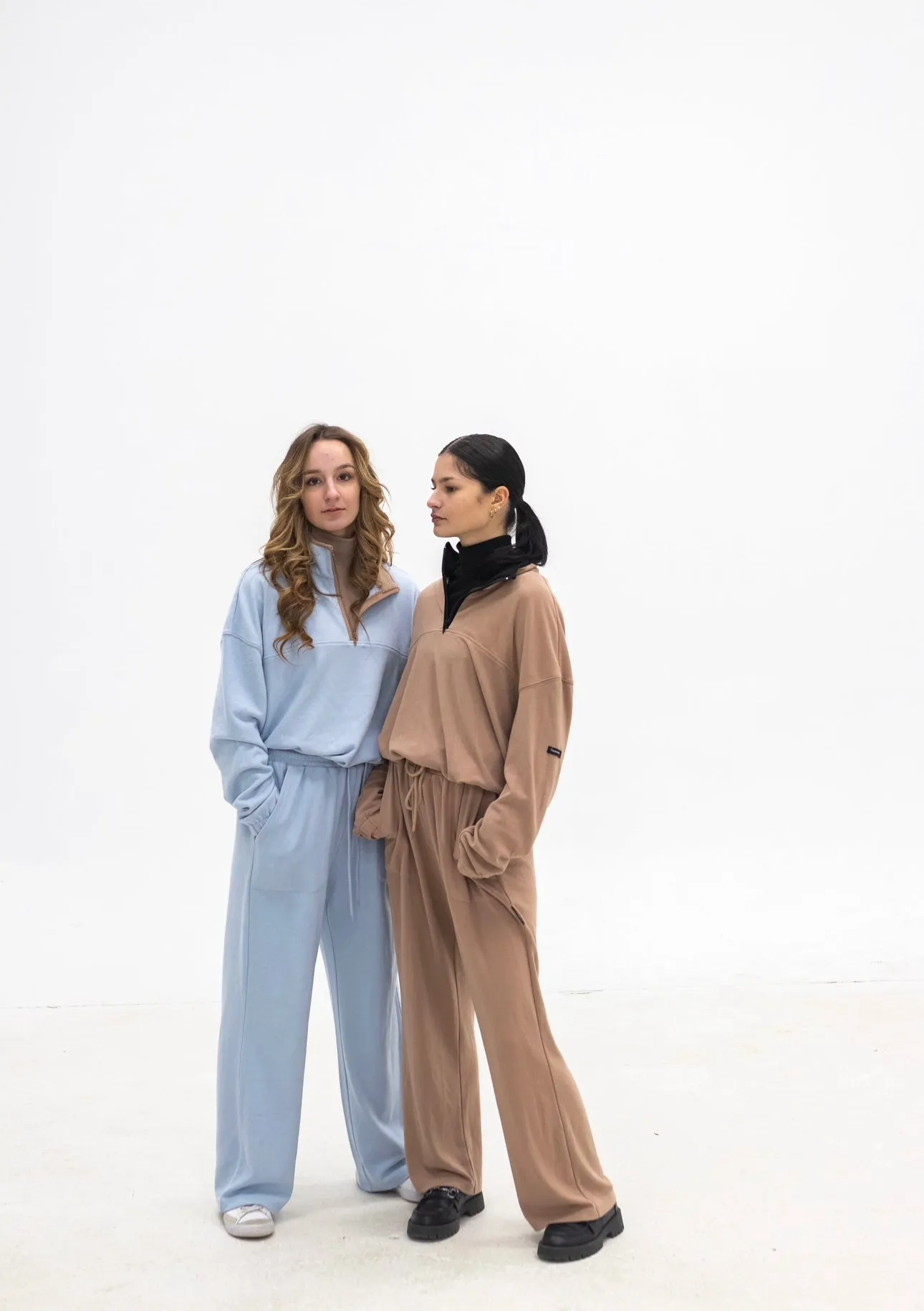 BLUE SOFT PANTS - HUG