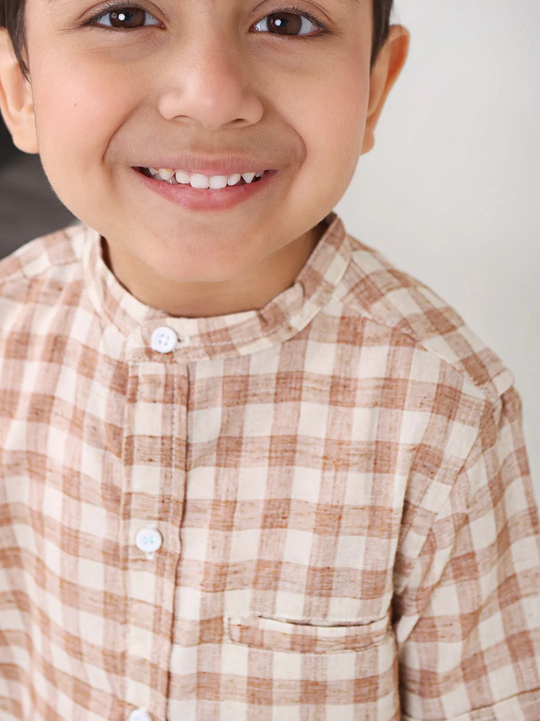 Boys Cotton Half Sleeves Mandarin Collar Shirts (Brown)