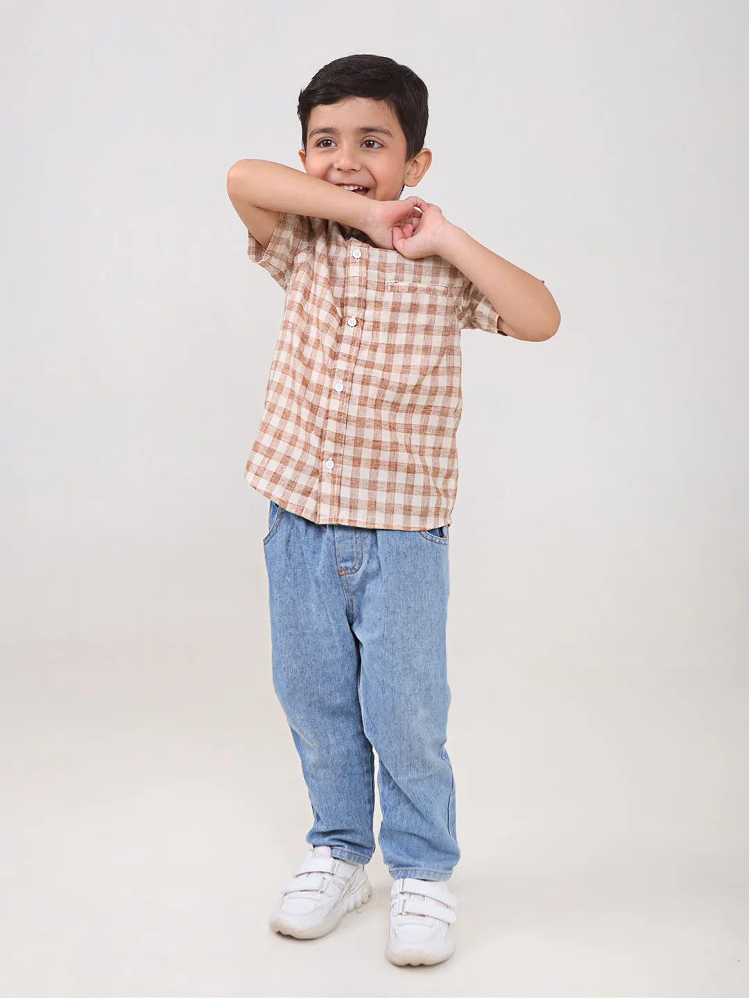 Boys Cotton Half Sleeves Mandarin Collar Shirts (Brown)