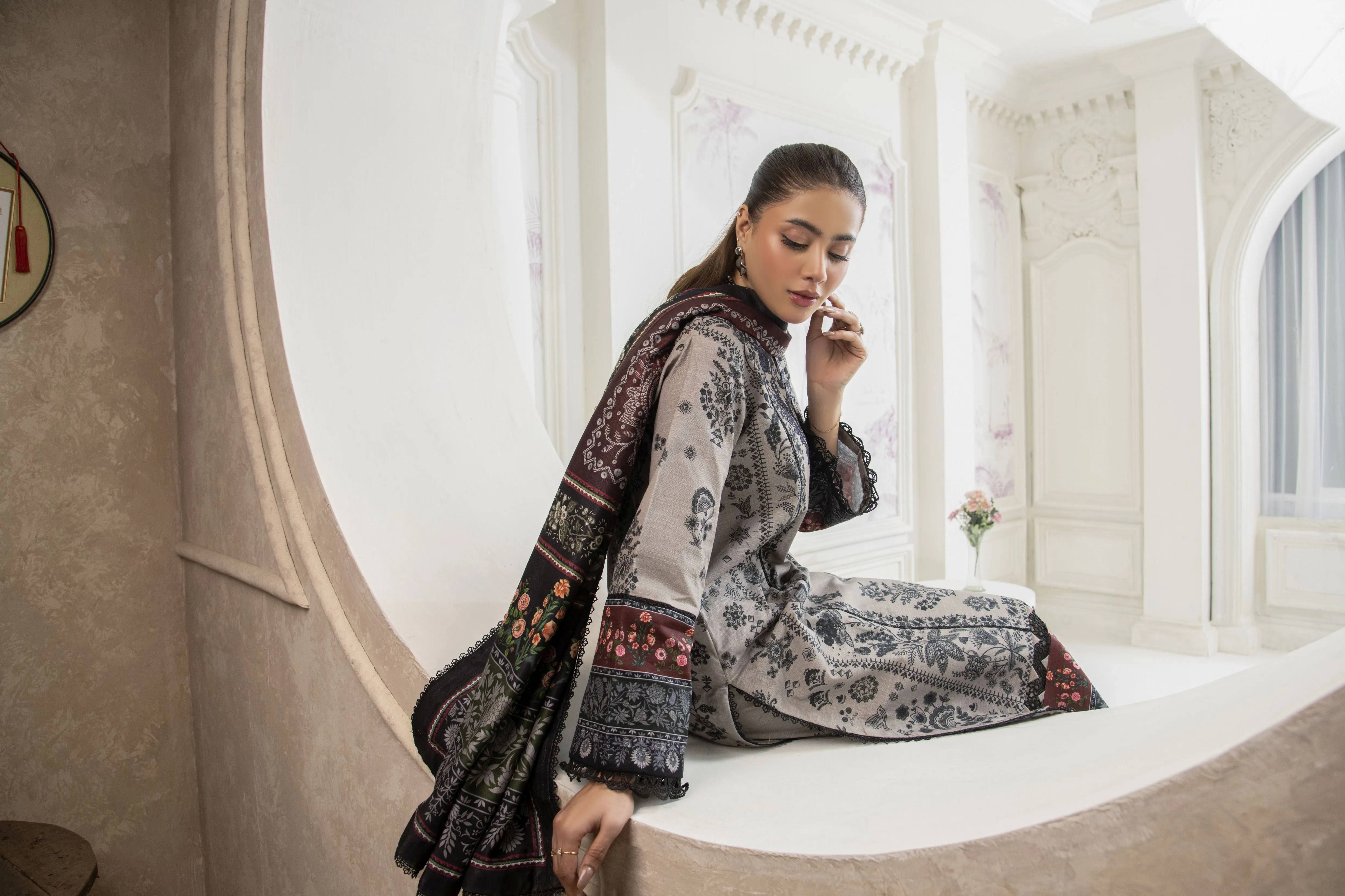 Grey Embroidered 3pc Khaddar Winter Suit SKK5