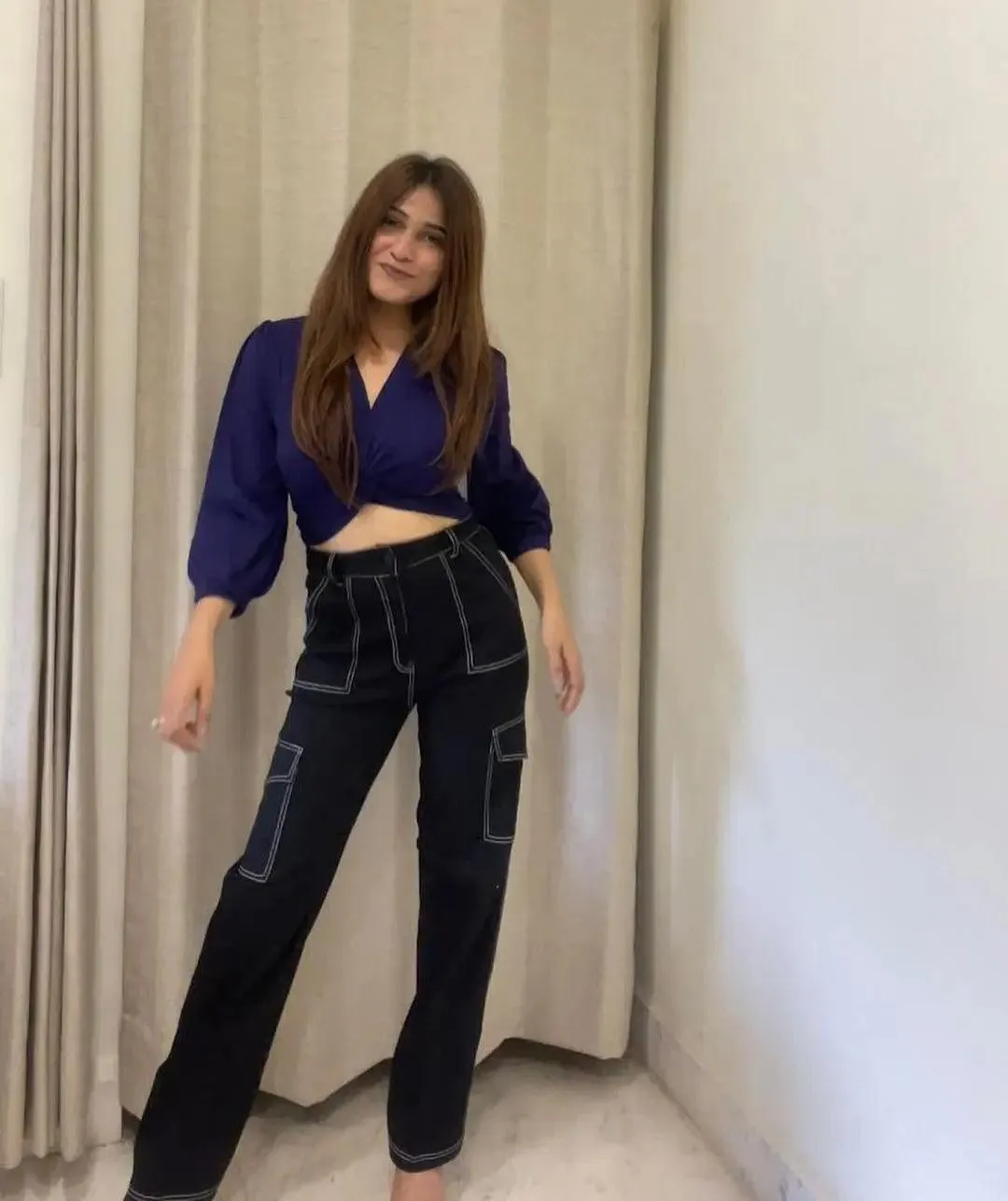 White top stitch utility pants